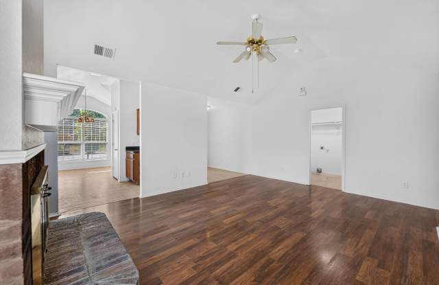 Quaint 3 bedroom, 2 bathroom home in Princeton, TX! Free second month of rent special! Gallery 3