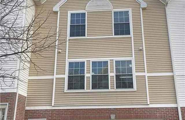 2-Bedroom Townhouse Available for Rent! Gallery 1