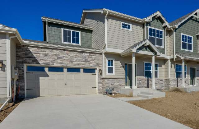 Beautiful 3 Bedroom, 2.5 Bath 2 Story Townhome in Berthoud! photos photos