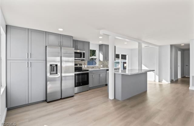 11217 Stringfellow Road photos photos