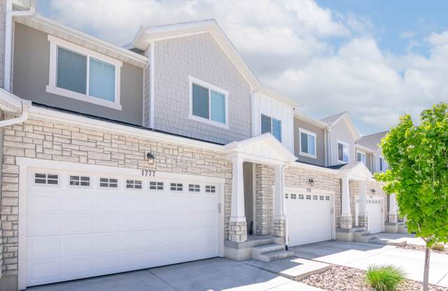 Beautiful 4 Bedroom Townhome in Saratoga Springs! photos photos