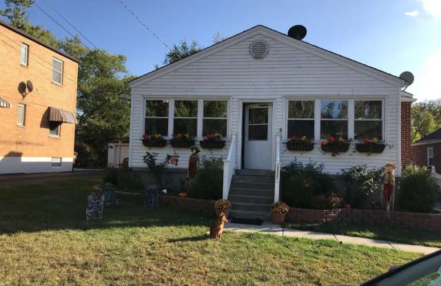 3521 Burke Avenue photos photos