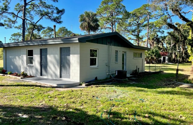 4910 Ralls Rd. - 2 photos photos