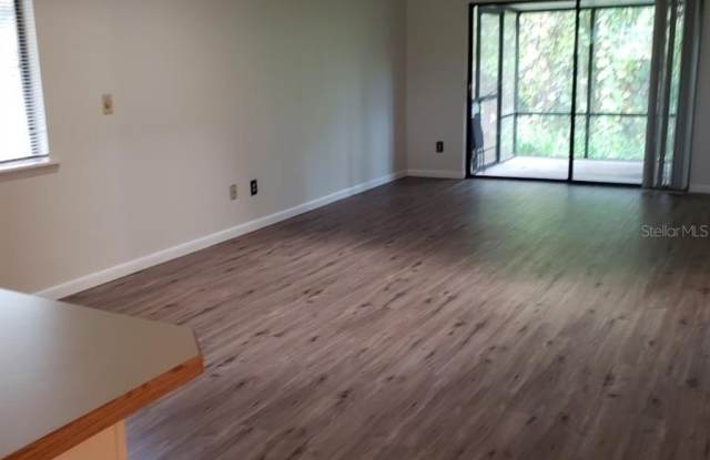 628 NEWBURYPORT Avenue Gallery 2