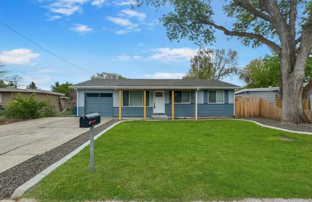 Immaculate Single-Level Home photos photos