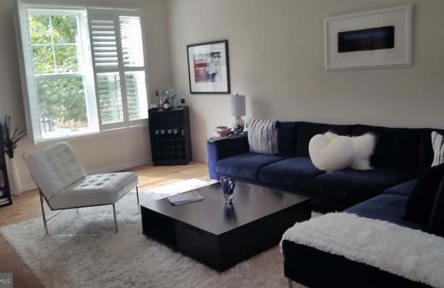 606 PARKSIDE PLACE NE Gallery 4