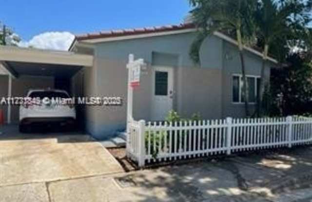 2804 N Ocean Blvd photos photos