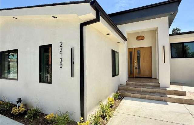 22130 Gault Street photos photos