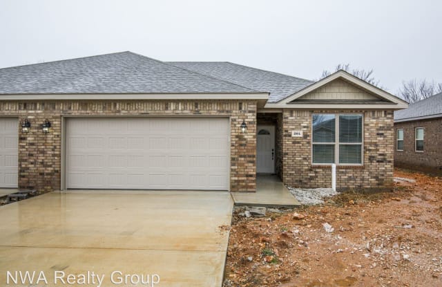 203 Alder Street - 203 Alder St, Benton County, AR 72751