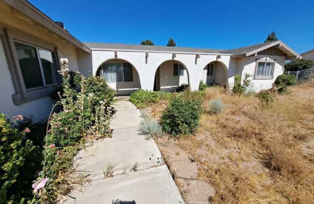 Don’t miss this wonderful opportunity to make this move-in-ready Phelan home yours! photos photos Don’t miss this wonderful opportunity to make this move-in-ready Phelan home yours! photos photos