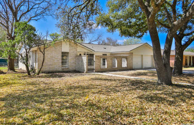131 Creekside Dr Gallery 3