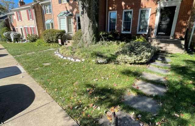 Beautiful 3 Bed 2/2 Bath Brick Townhome With Deck  Patio In Convenient The Assembly photos photos