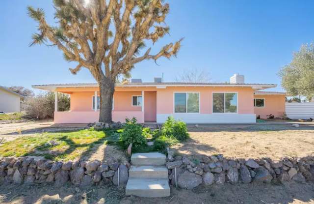 GROOVY PINK DISCO HOME!! photos photos