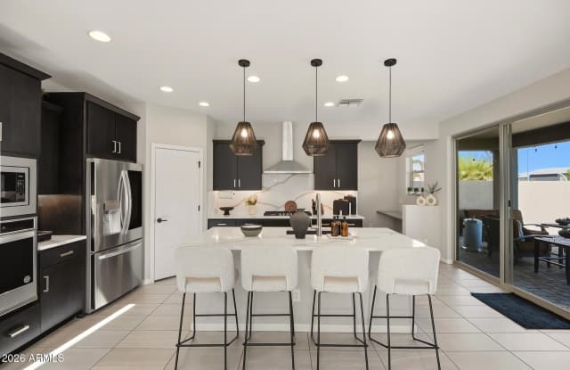 9022 W SAN MIGUEL Avenue photos photos