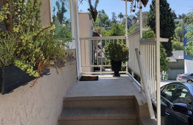 1519 Morton Terrace Gallery 2