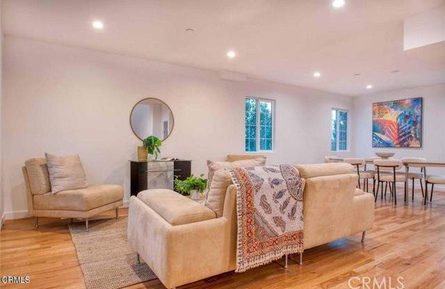 2333 1/2 Langdale Avenue Gallery 2