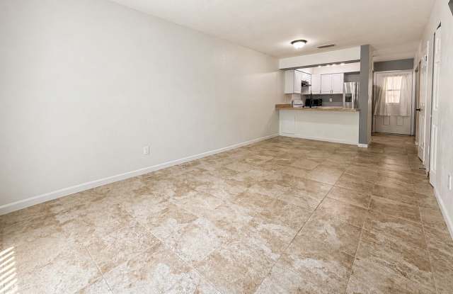 2BR/1.5BA Townhouse in Mill Run! photos photos