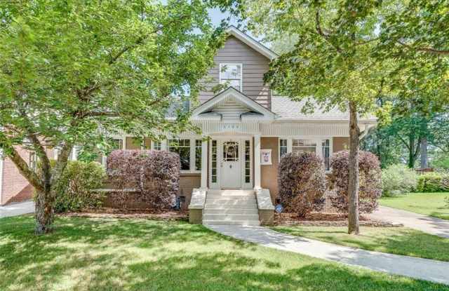 2104 Delano Drive NE Gallery 3