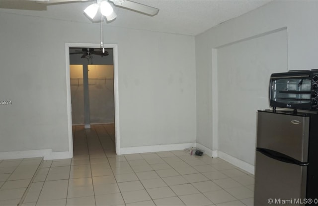 4870 NW 184th Ter Gallery 3