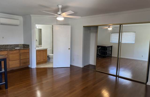 5045 Amigo Ave photos photos