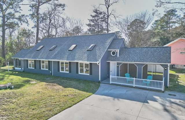 Charming 2BR Duplex in Shallotte photos photos