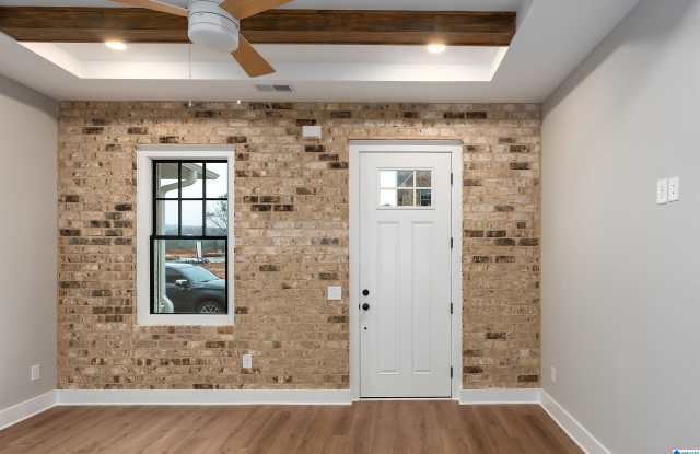 1020 WINDSOR DRIVE Gallery 4