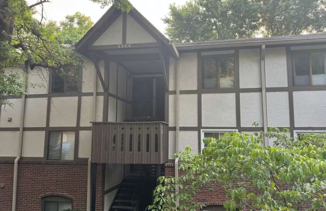 Charming 3 bed 2 bath Townhouse near Nippers Corner photos photos