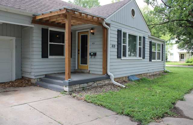 Eighth 419 N. photos photos