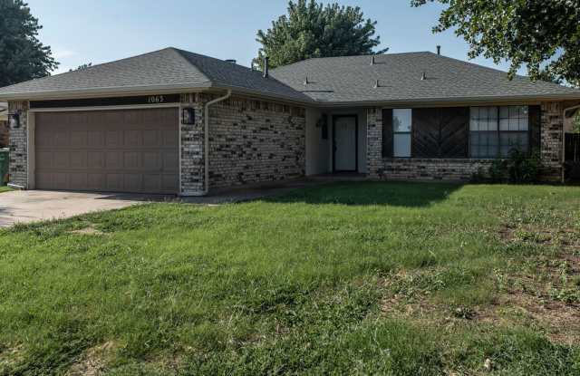 1063 Mulbury Mansion photos photos
