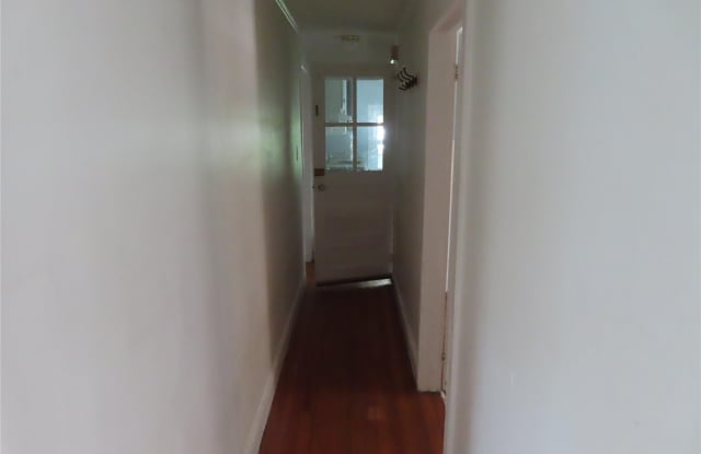 67 Prospect Street Gallery 4