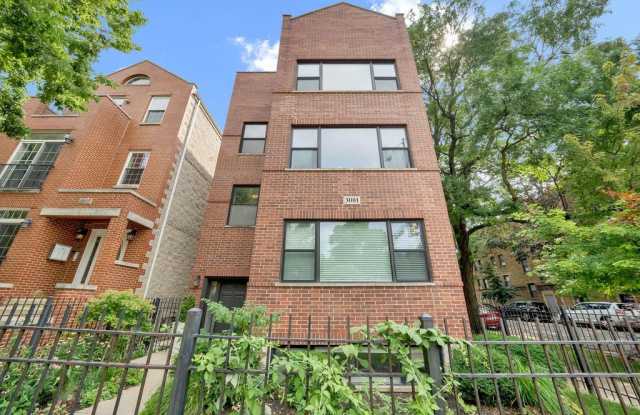 3001 N Damen Avenue photos photos