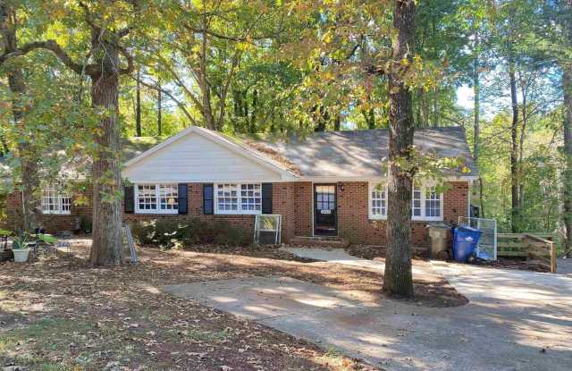 3215 Cyanne Gallery 1