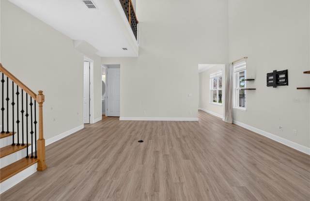 15382 ARCADIA BLUFF Loop Gallery 4