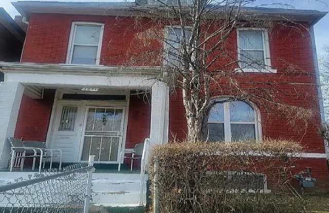 1371 Montclair Avenue Gallery 1