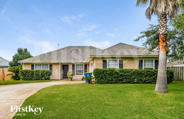 12335 Bucks Harbor Drive South photos photos