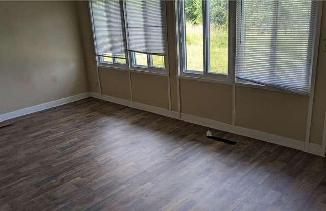 668 New Texas Road Gallery 4