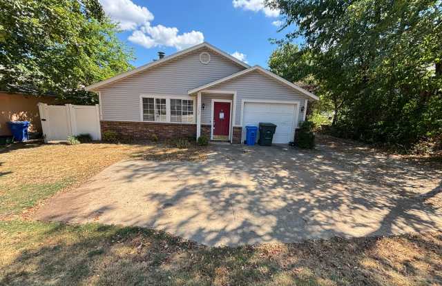 Ready For You! Updated 2-Bedroom Duplex with Fenced Yard & Lawn Maintenance! NO PETS photos photos
