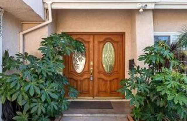 Beautiful 5-Bedroom Home in Westlake Village photos photos