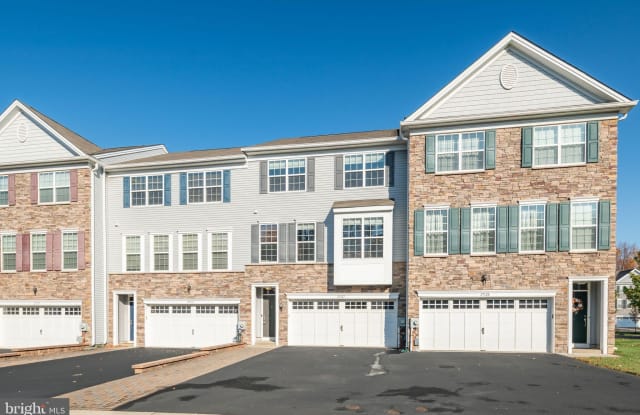 27127 HICKORY LANE - 27127 Hickory Lane, Bucks County, PA 19047
