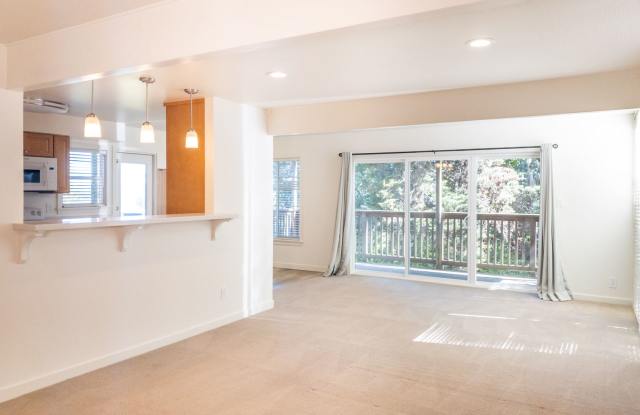 2BR/1BA Covered Parking + W/D + Deck + Views PROGRESSIVE Gallery 1