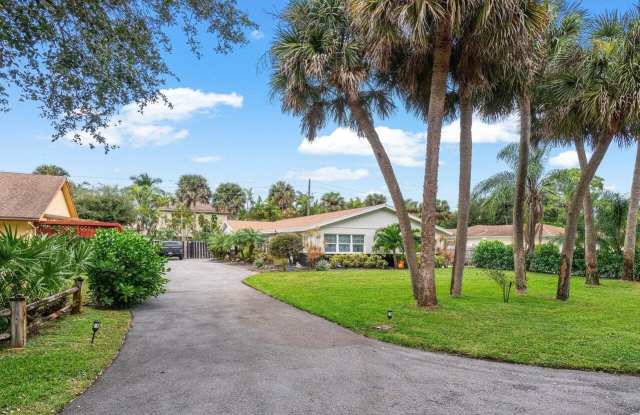 4323 Redding Road photos photos