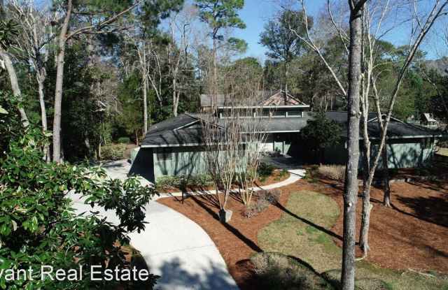 5225 Marina Club Drive Gallery 3