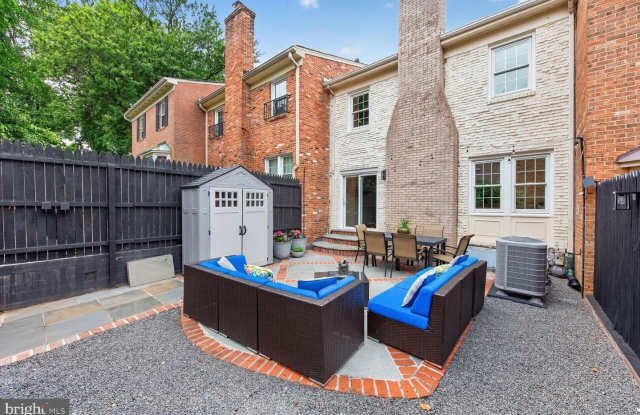 7426 HALLCREST DR Gallery 4
