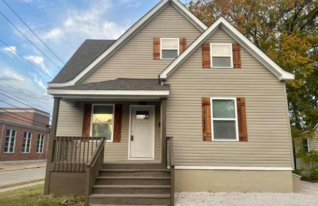 Beautifully Updated 4 Bed 2.5 Bath House! photos photos