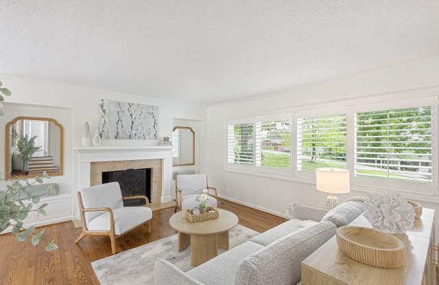 11225 Sonja Dr - 11225 Sonja Drive, Farragut, TN 37934