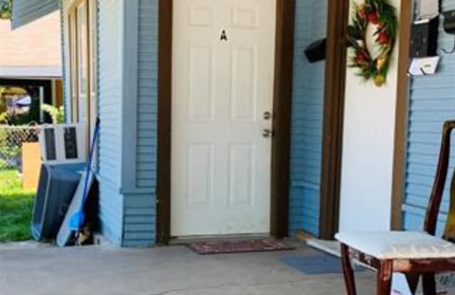 518 Hollywood Avenue - 518 Hollywood Avenue, Dallas, TX 75208