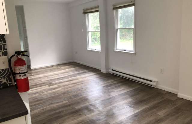 154 Vansant Avenue Gallery 3