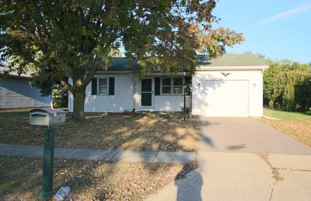 102 Andrew Court East - 102 Andrew Court East, London, OH 43140