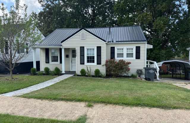 2 Bedroom 1 Bath Home in Kingsport, TN photos photos