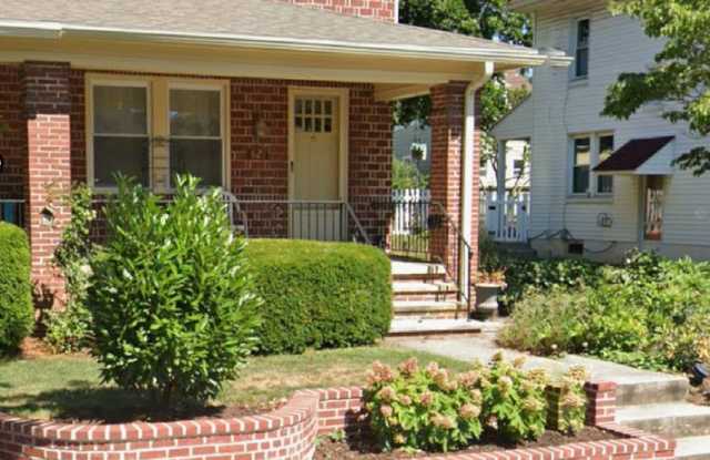 Charming 3-Bedroom Home for Rent in York City, Coming Soon! photos photos